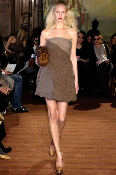 Look 18